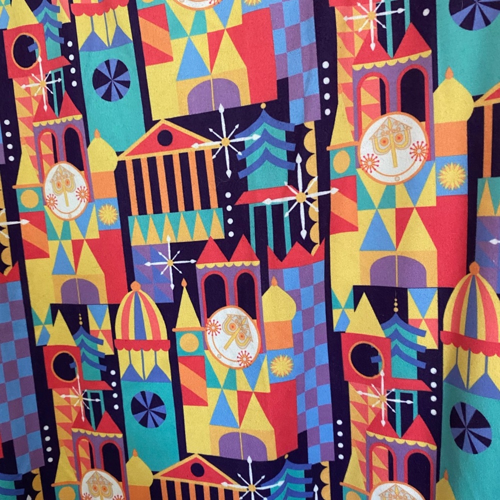 Ambrie tunic Disney Small World Women’s 3x